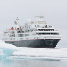 Silver Explorer in the Arctic